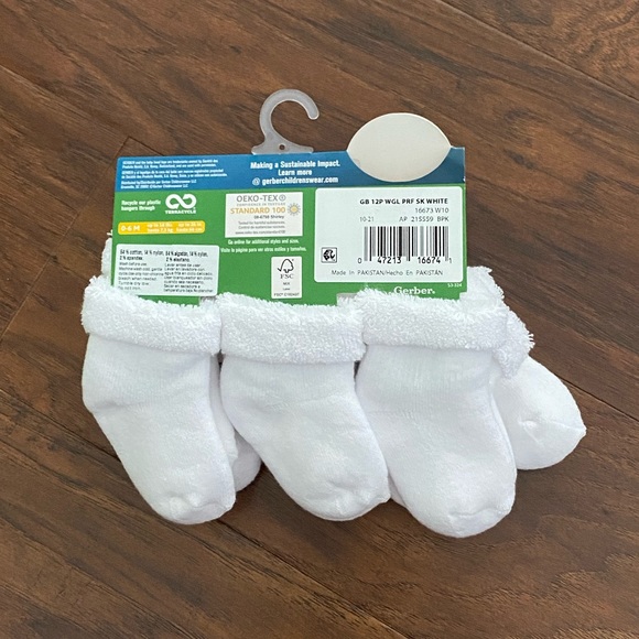 Gerber 0-6 Months Socks - Picture 2 of 2